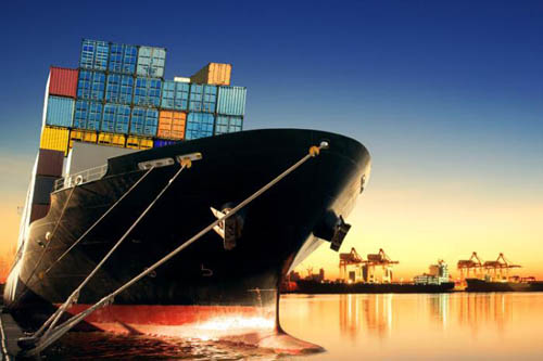 FBA海運到美國的費用除了基本費用外，還有相關(guān)的附加費和雜費