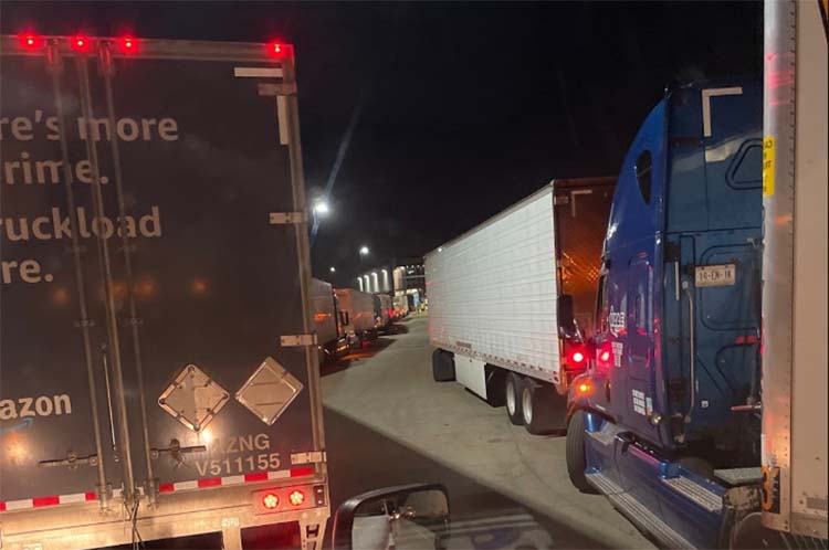 FTW1晚上排隊(duì)等候