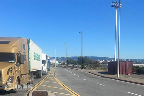 美國(guó)加州奧克蘭SSA、ETS、TRACKPAC三大碼頭工人正在罷工