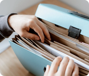 出貨需提供詳細(xì)的貨物信息，準(zhǔn)備好箱單和發(fā)票