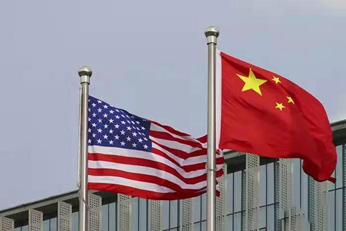 1762832743346984.jpg 中美兩國先后宣布調(diào)整雙邊加征關(guān)稅措施